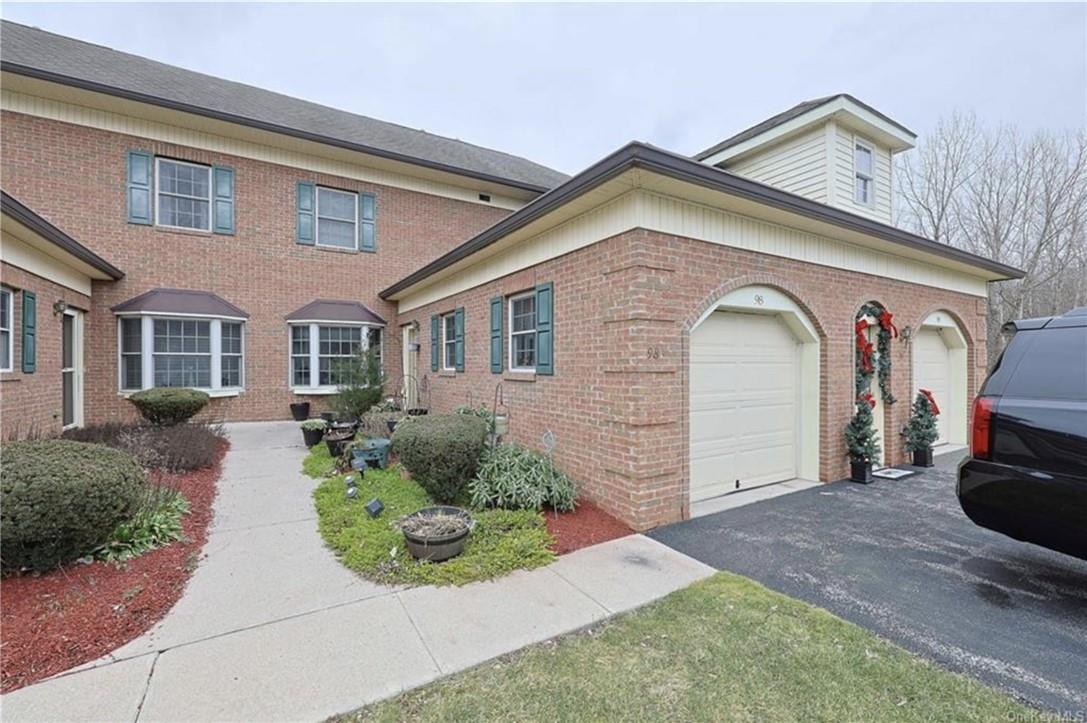 Photo of 98 Brookview Lane