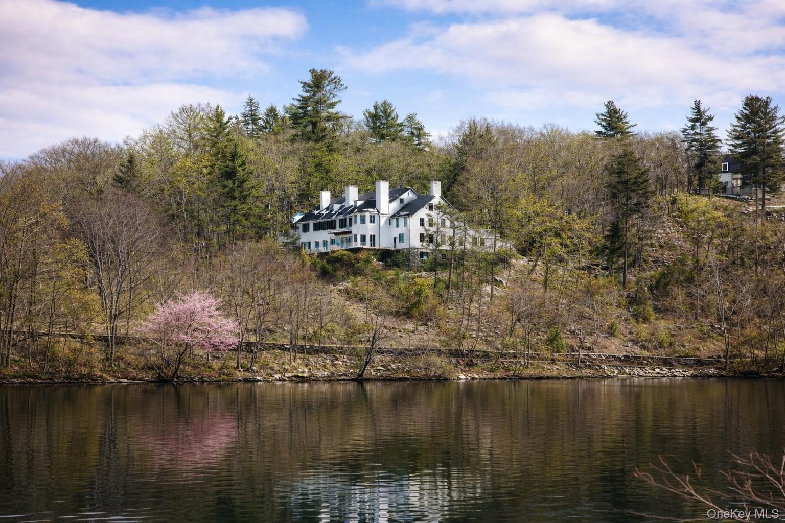 Photo of 225 East Lake Road