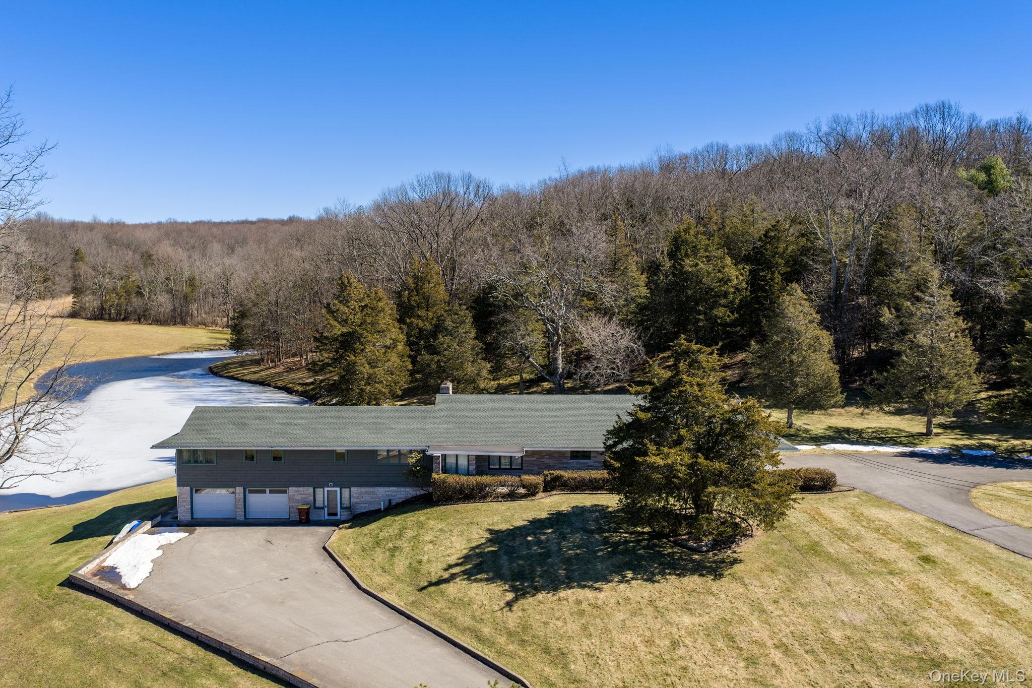Photo of 736 State Route 94 N, Warwick NY