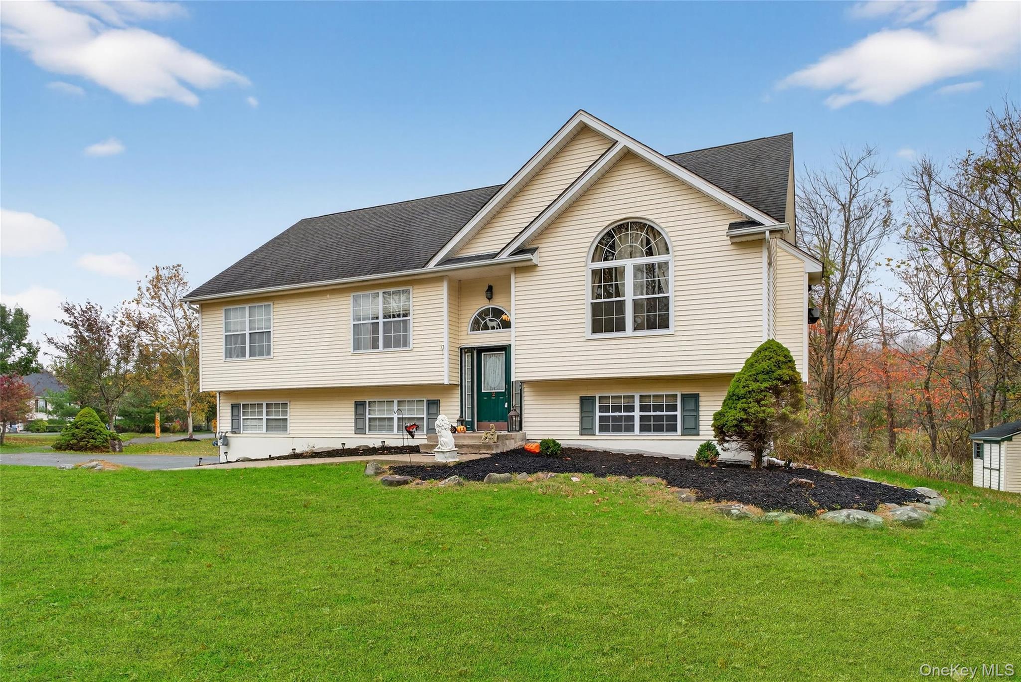 Photo of 2 Berkeley Court, Highland Mills NY