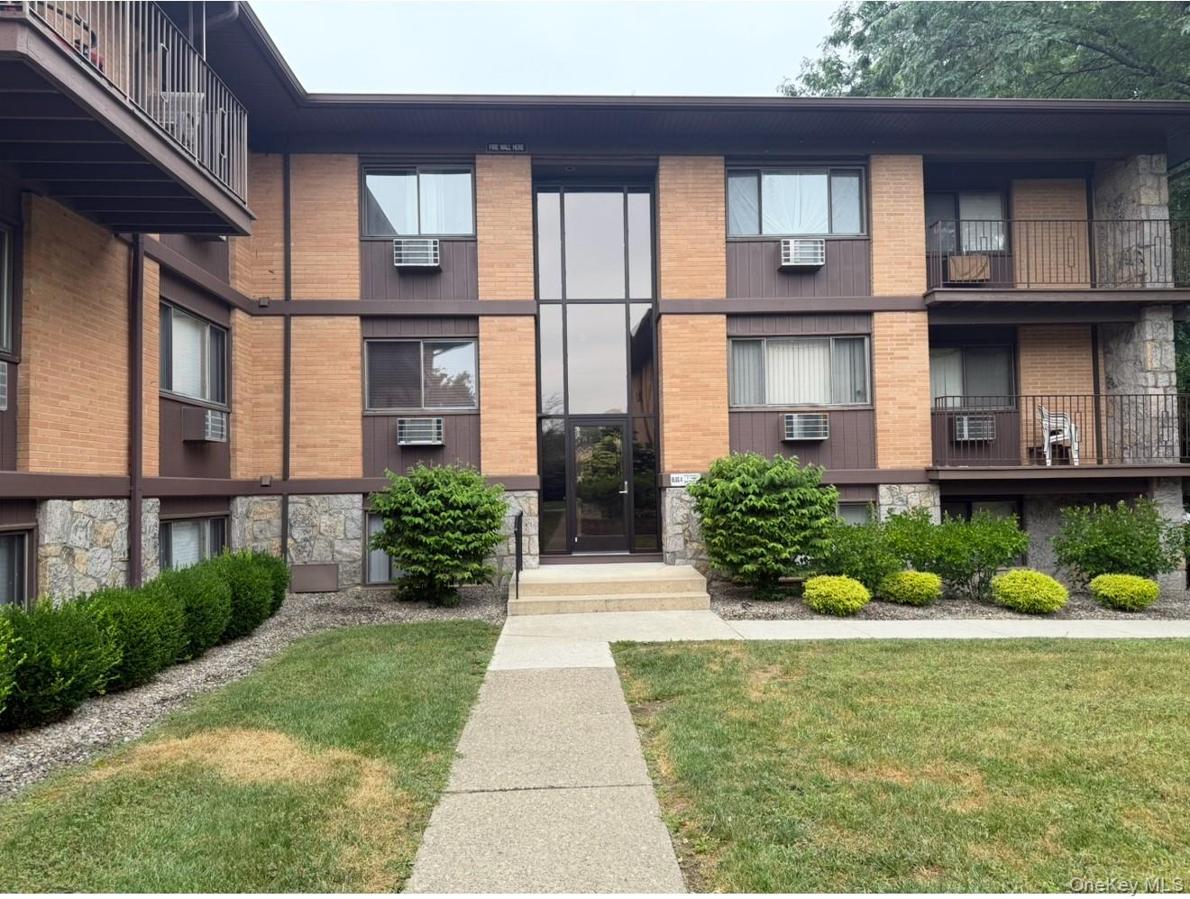 Photo of 10 Oakwood Terrace 65