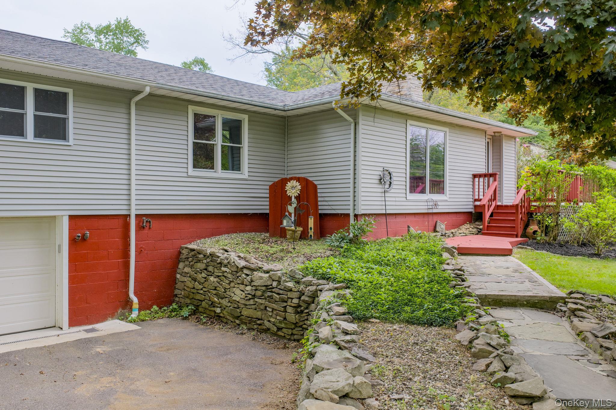 Photo of 5319 Searsville Road