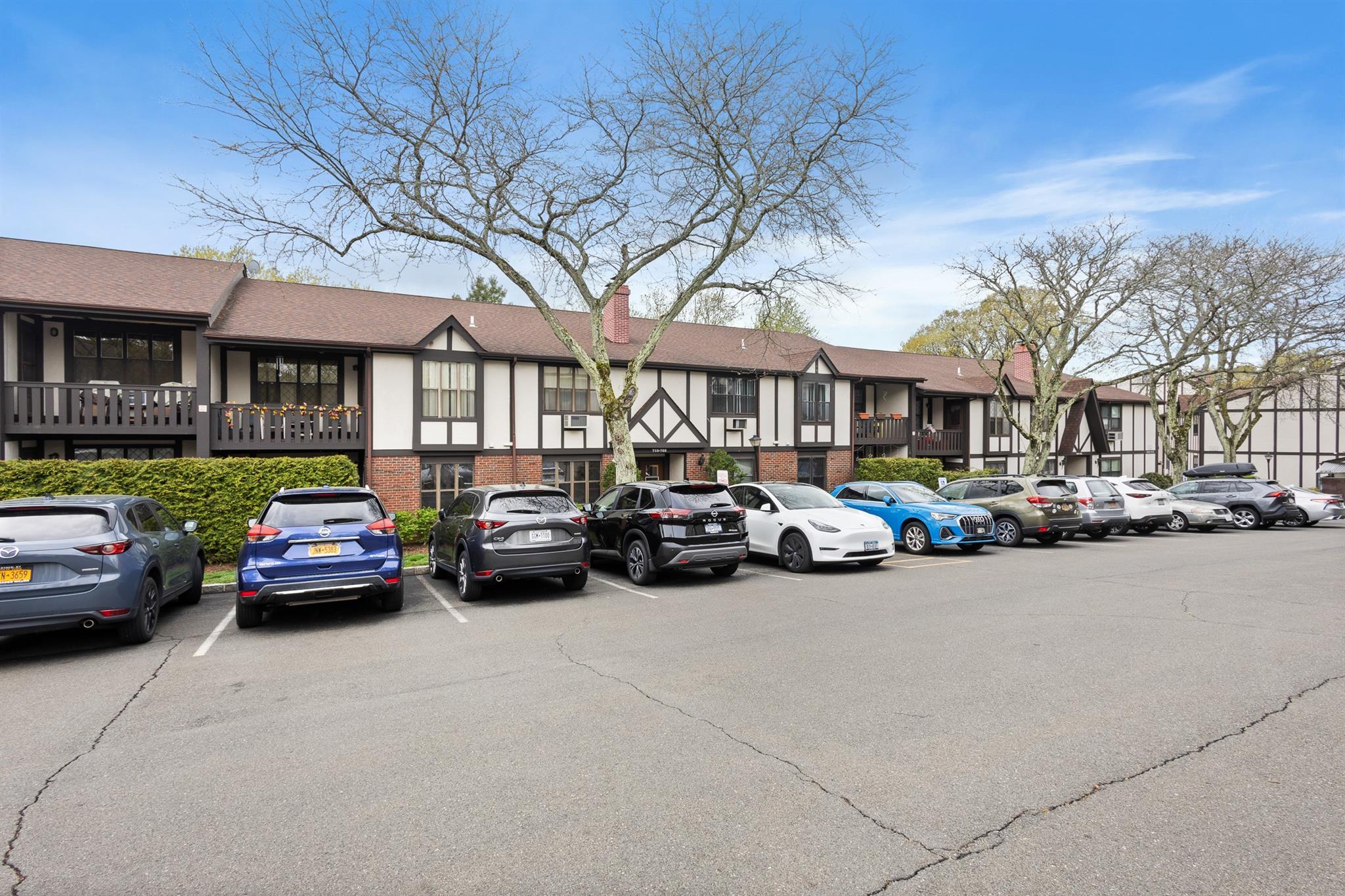 Photo of 715 Sierra Vista Lane
