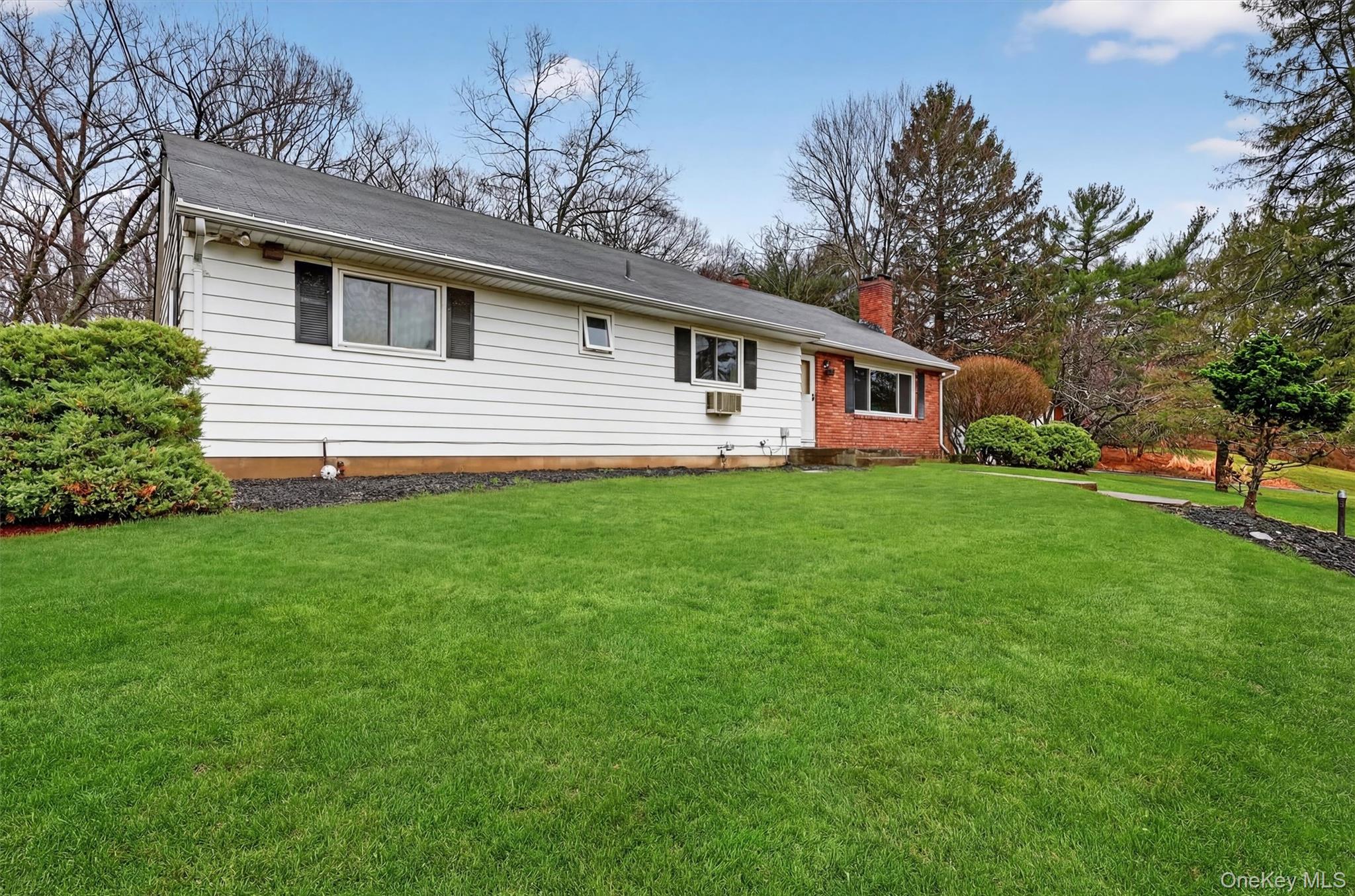Photo of 5 River Road, Suffern NY
