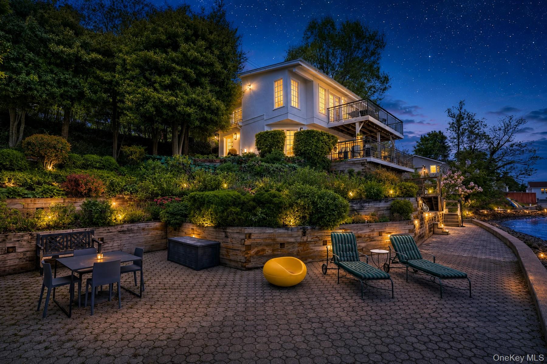 Photo of 88 River Road