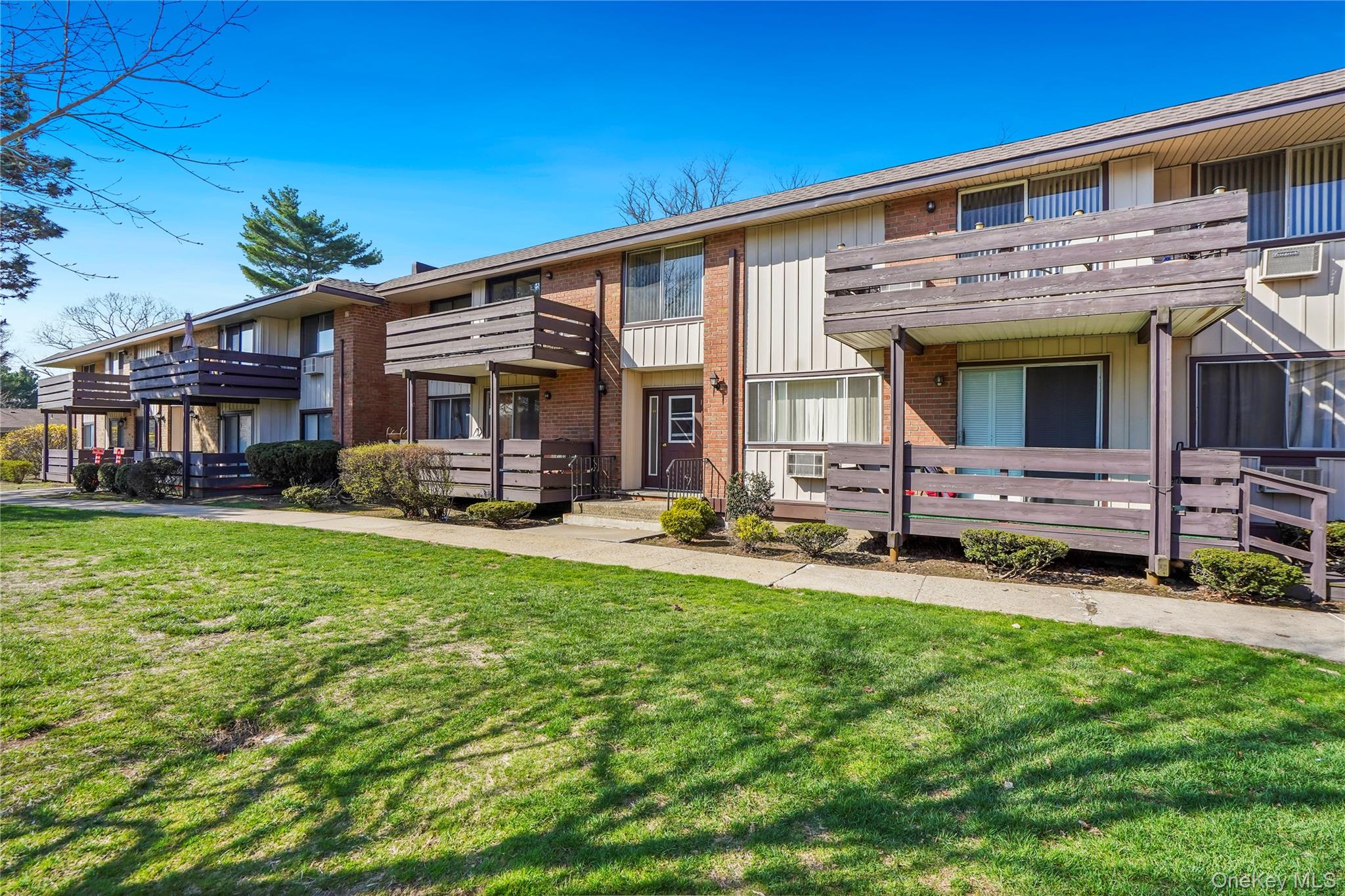 Photo of 52 Sierra Vista Lane, Valley Cottage NY
