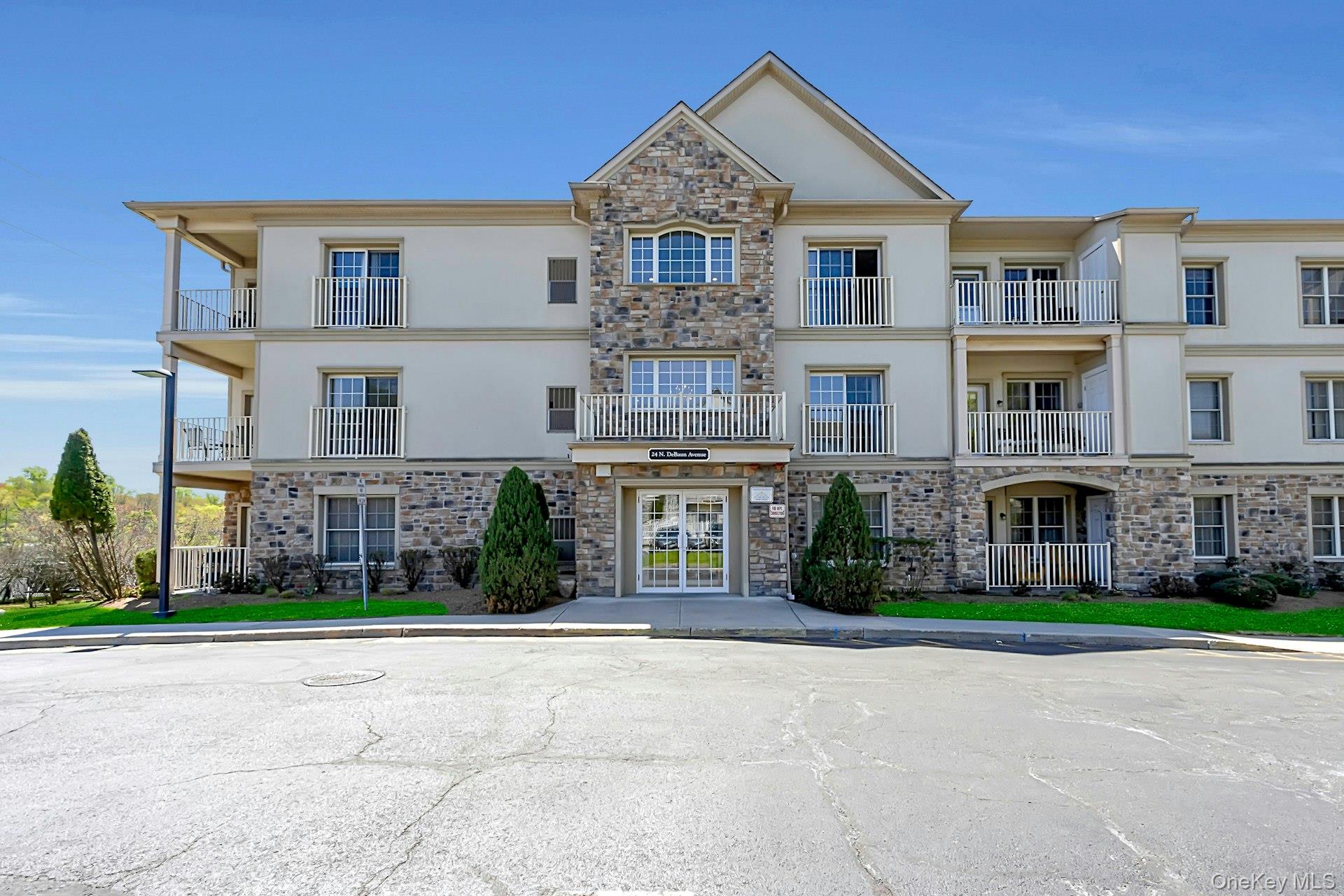 Photo of 24 North De Baun Avenue 302, Suffern NY