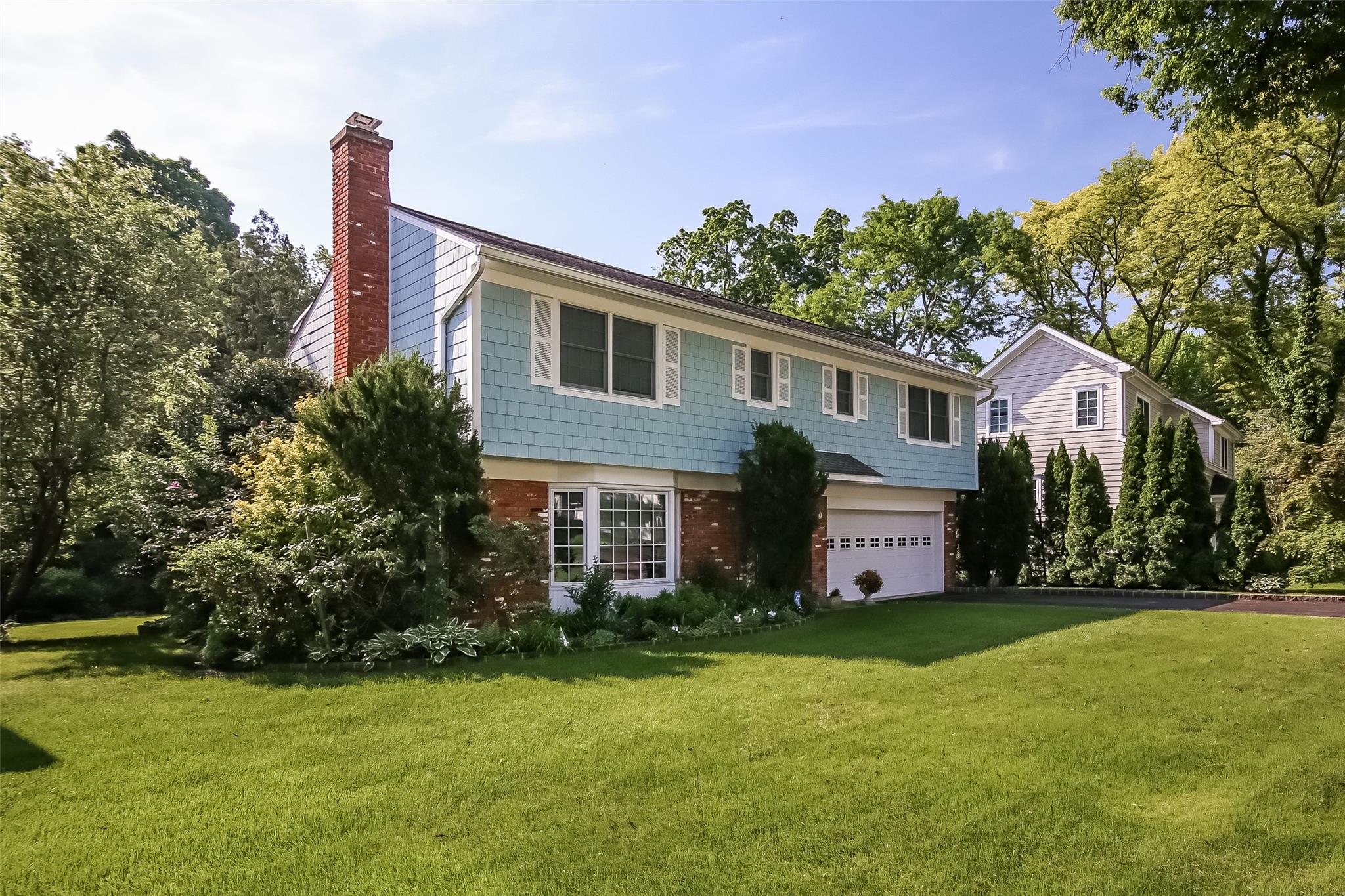Photo of 13 Loewen Court