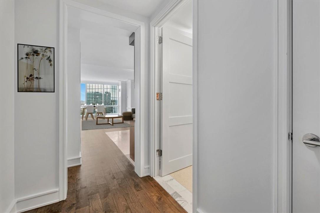 Photo of 1 Renaissance Square 16f