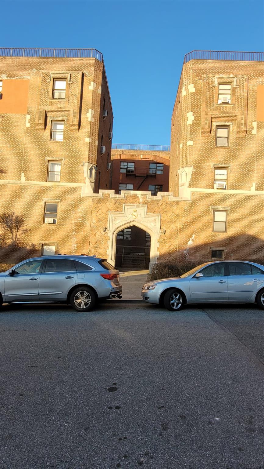 Photo of 35 Summit Avenue 3h