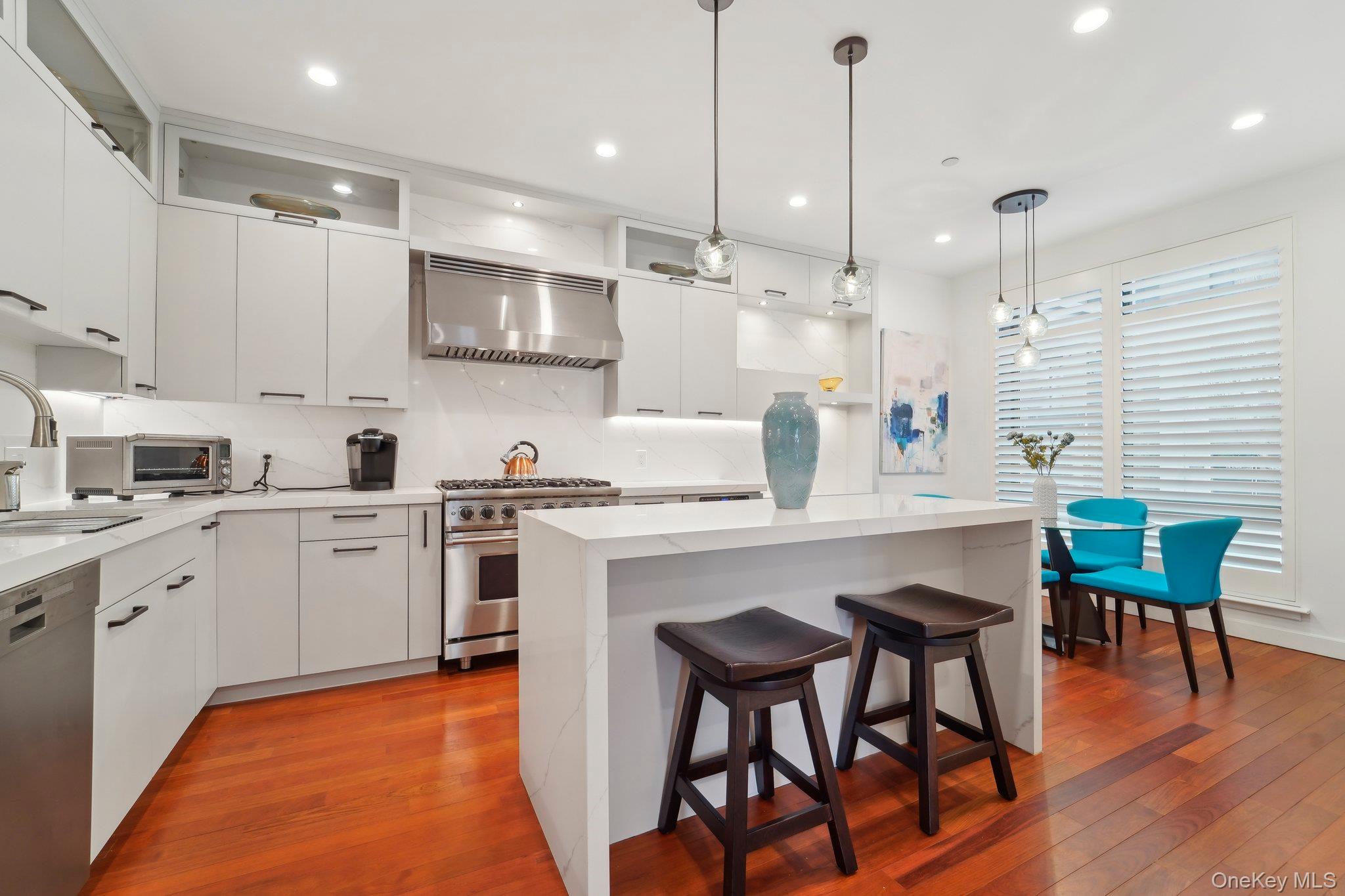 Photo of 27 City Place Thb