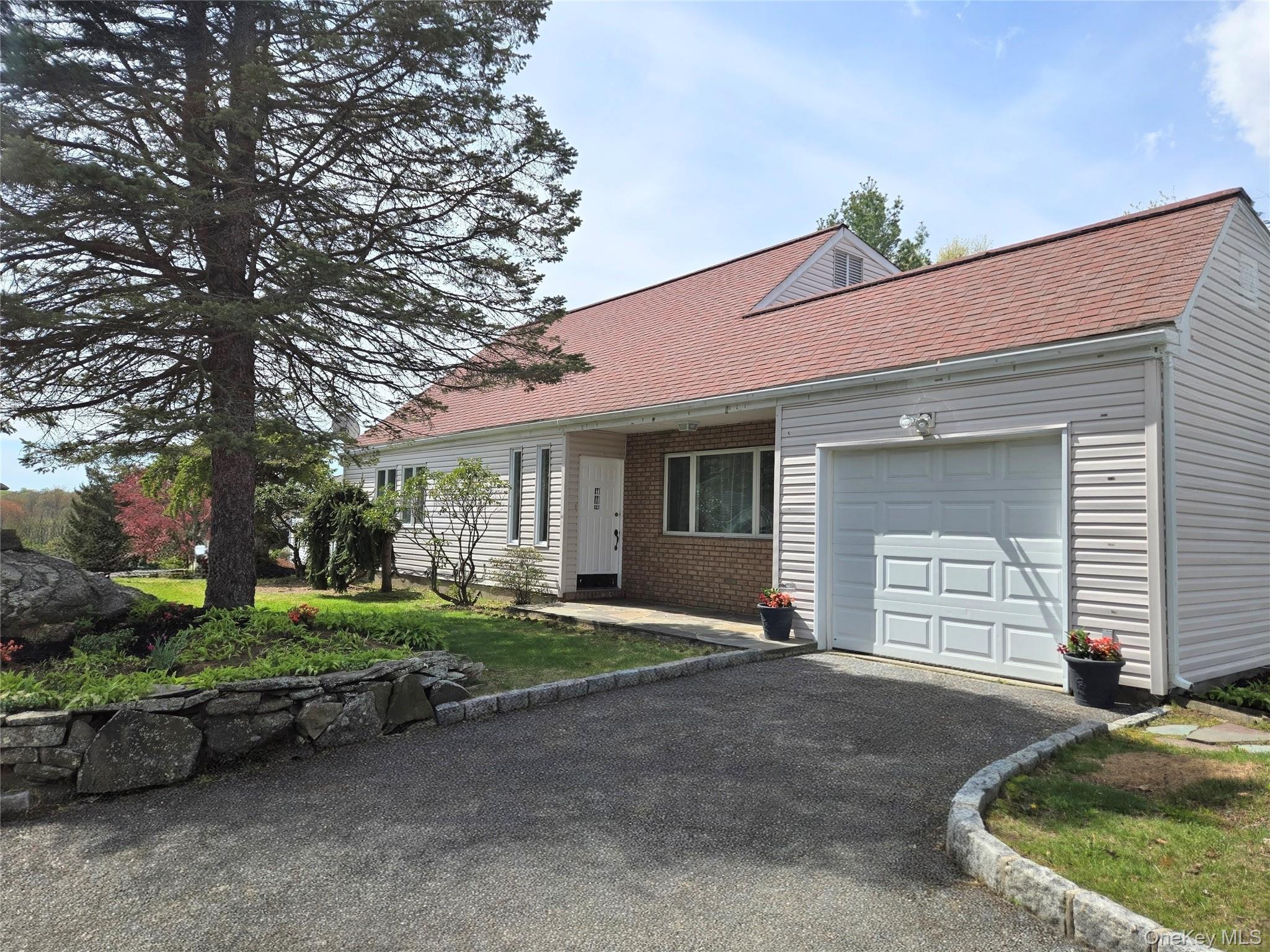 Photo of 2585 Farsund Drive, Yorktown Heights NY