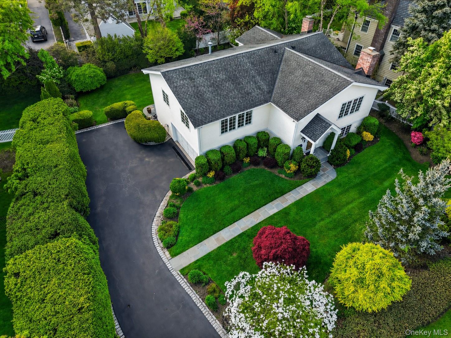 Photo of 11 White Plains Road