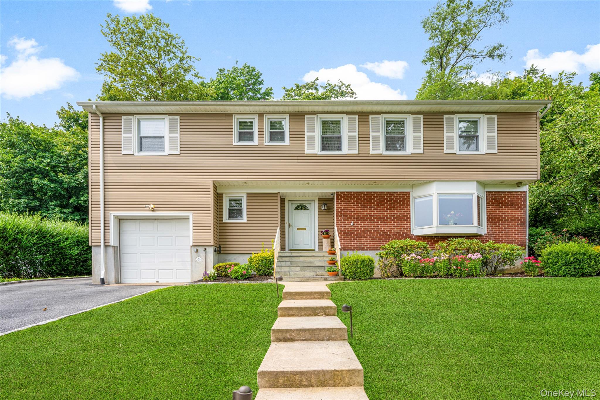Photo of 5 Oakridge Road