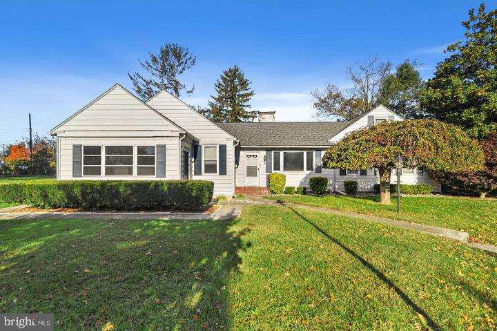 Photo of 24 Lake Drive, Smyrna DE