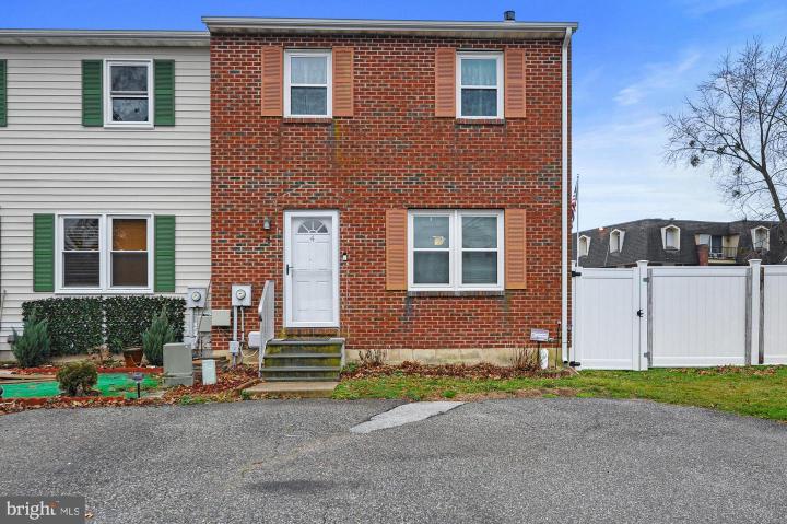 Photo of 4 Caroline Place, Dover DE