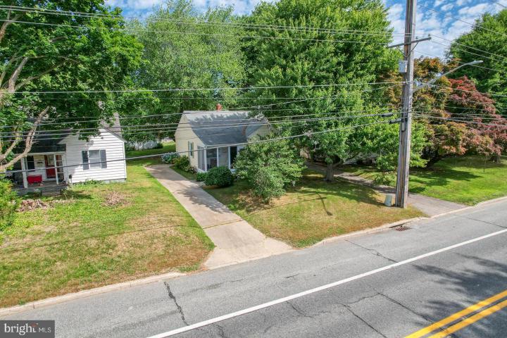 Photo of 1113 E Division Street, Dover DE