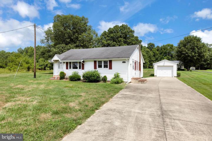 Photo of 18423 S Dupont Highway, Harrington DE