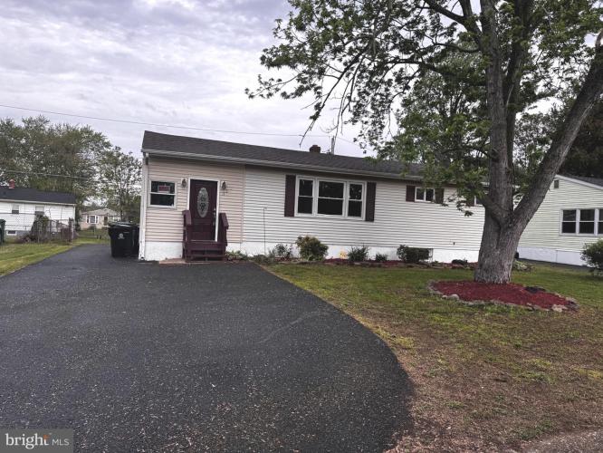 Photo of 310 David Hall Road, Dover DE