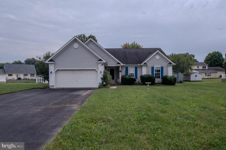 Photo of 202 W Darby Circle, Dover DE