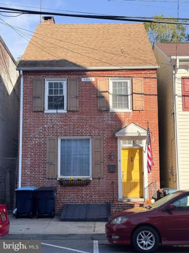 Photo of 14 E Commerce Street, Smyrna DE