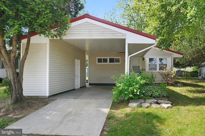 Photo of 430 Collins Drive, Dover DE