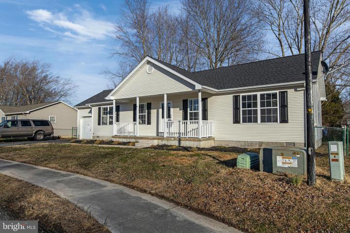 Photo of 121 Courtney Lane