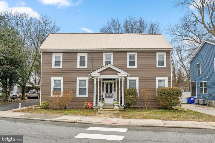 Photo of 24 W David Street