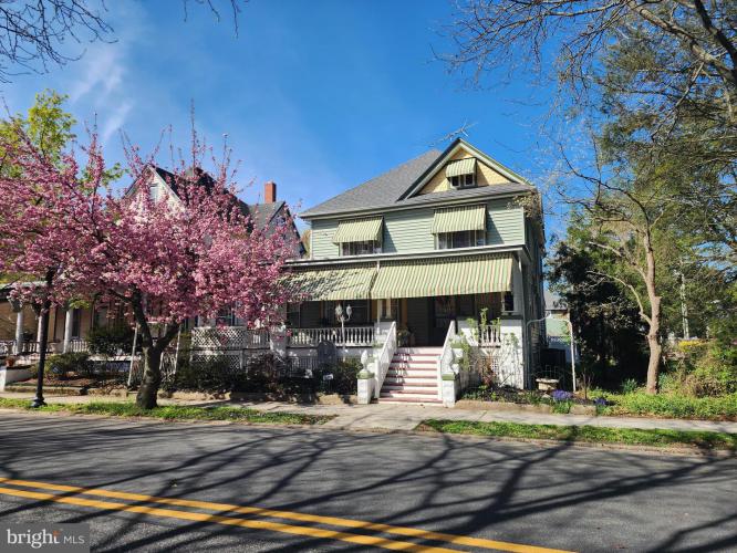Photo of 224 N State Street