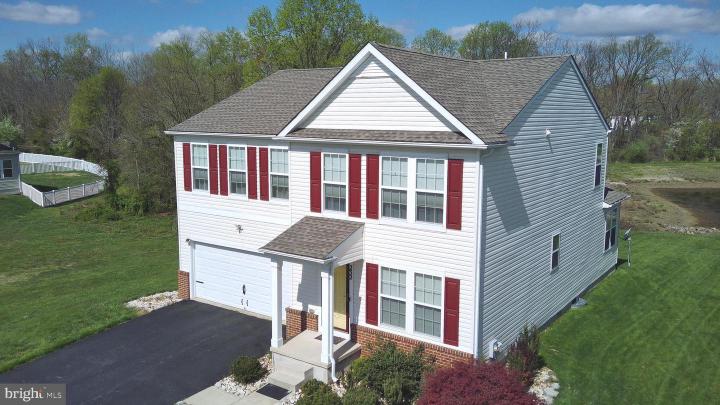 Photo of 232 W Pembrooke Drive