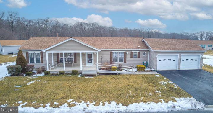 Photo of 310 Persimmon Circle 310