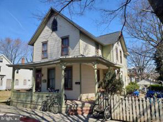Photo of 33 S Governors Avenue