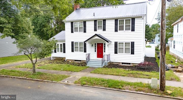 Photo of 28 S Queen Street