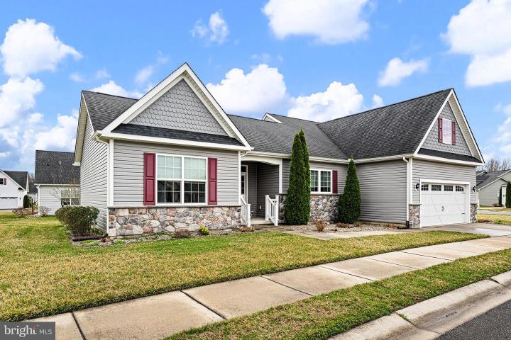 Photo of 267 Nobles Pond Crossing