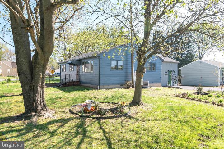 Photo of 1680 Peach Basket Road