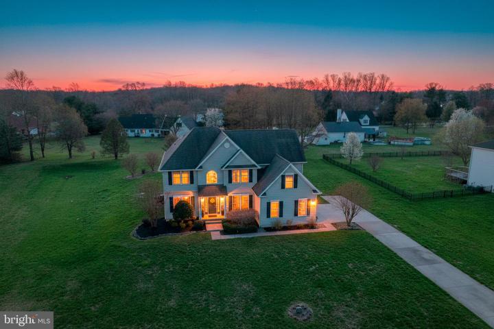 Photo of 210 Grapevine Way