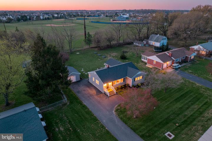 Photo of 1542 Forrest Avenue