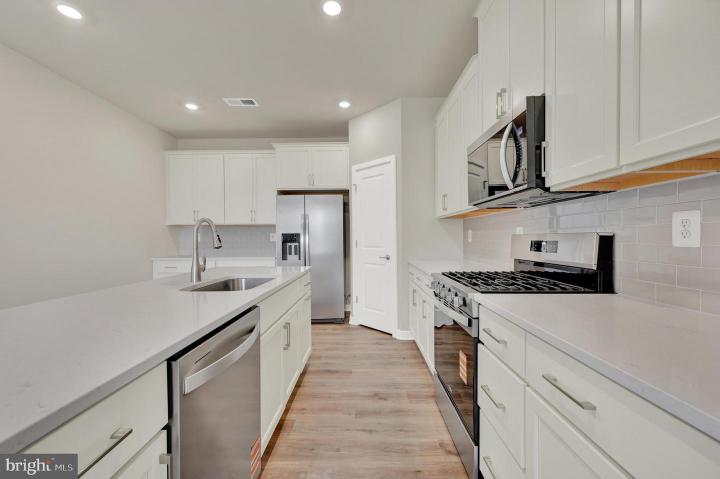 Photo of 1235 Resort Boulevard