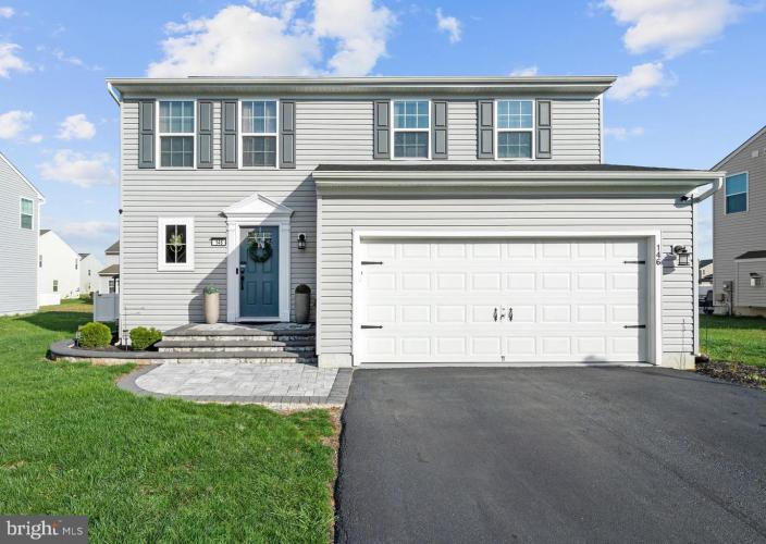 Photo of 146 Climbing Vine Avenue