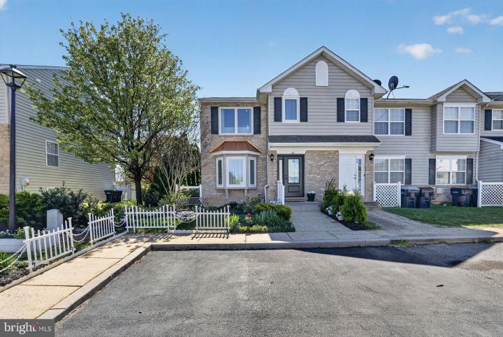 Photo of 32 Salerno Drive