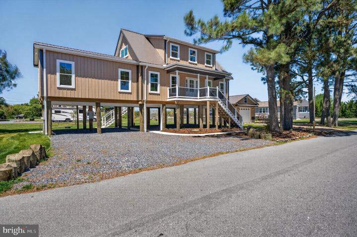 Photo of 39 N Bay Drive