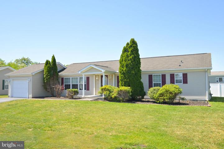 Photo of 135 Maureen Place 135