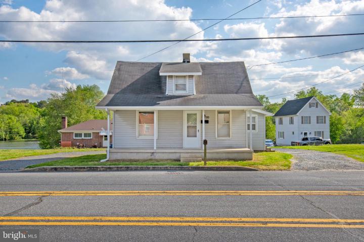 Photo of 604 N Front Street