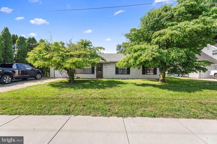 Photo of 1148 Forrest Avenue