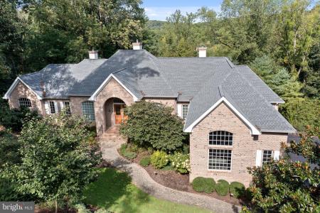 Photo of 100 Deer Valley Lane, Wilmington DE