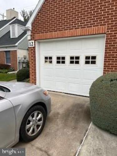 Photo of 12 E Village Road 12, Newark DE