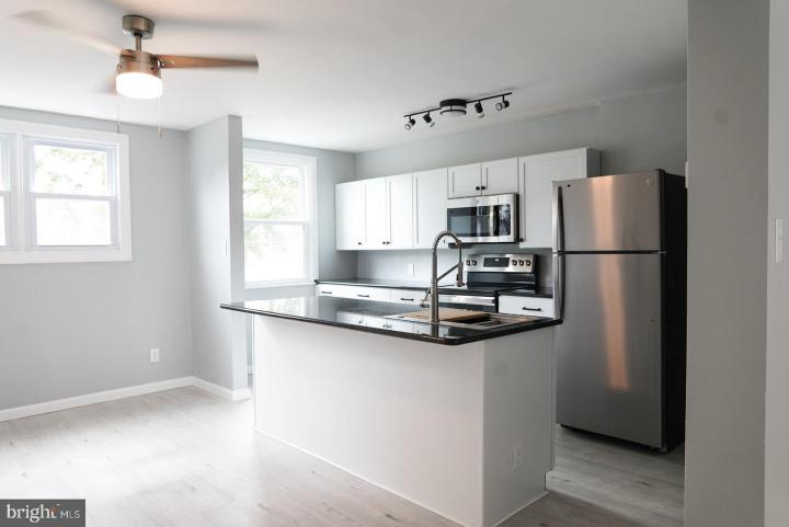 Photo of 132 Madison Drive, Newark DE