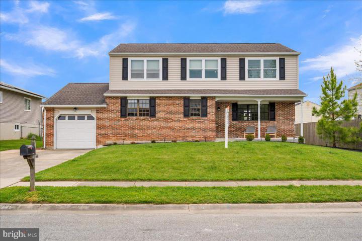 Photo of 11 Warren Drive, Newark DE