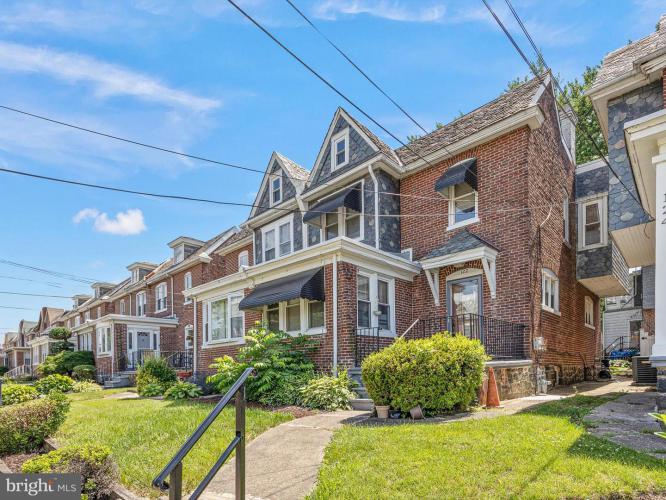 Photo of 122 W 37th Street, Wilmington DE