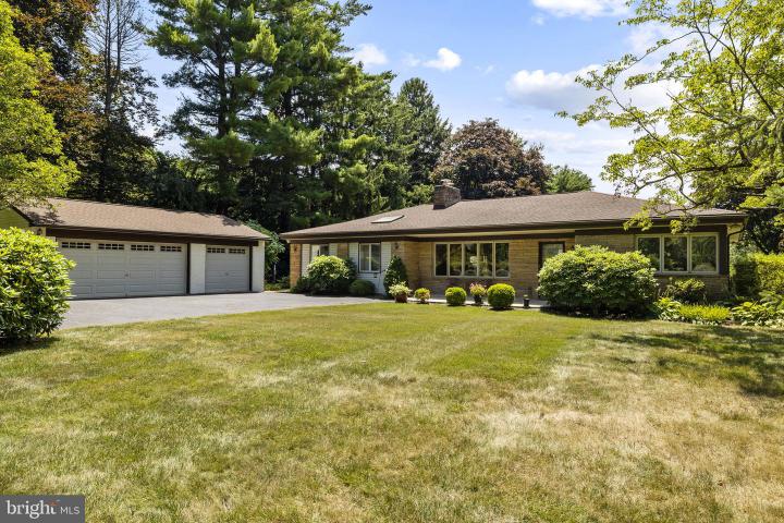 Photo of 1 Crestfield Road, Wilmington DE